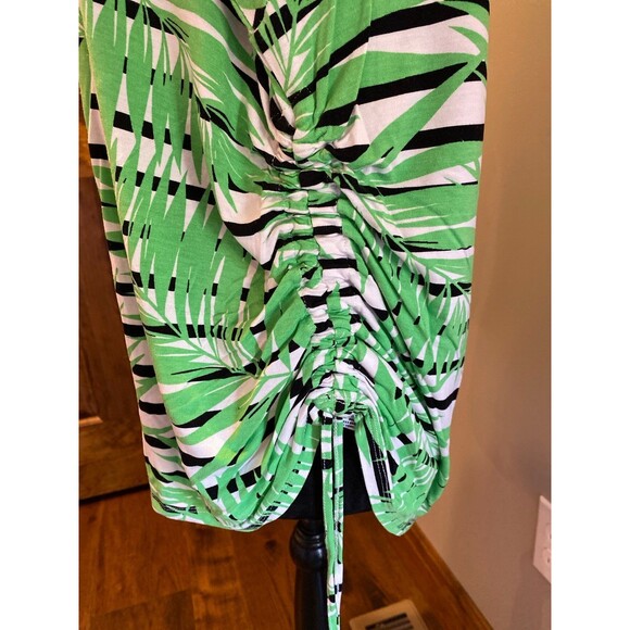 Lark Lane Blouse Plus Size XL Top Green Tropical Leaf Pattern Embellished Neck - Picture 4 of 10
